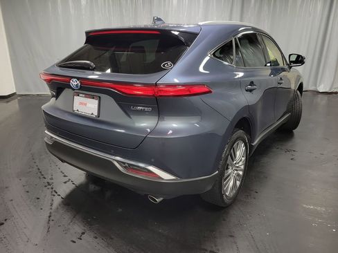 Used 2024 Toyota Venza Limited AWD/4WD image 8