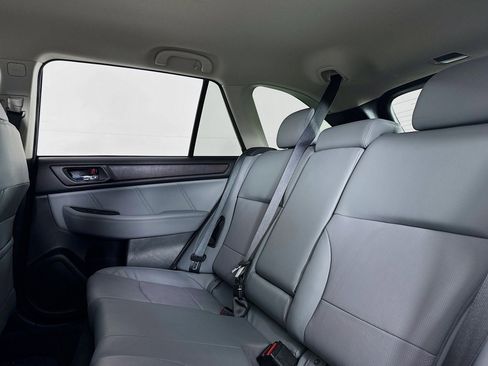 Used 2019 Subaru Outback 2.5i Limited w/ Popular Package #2 image 7