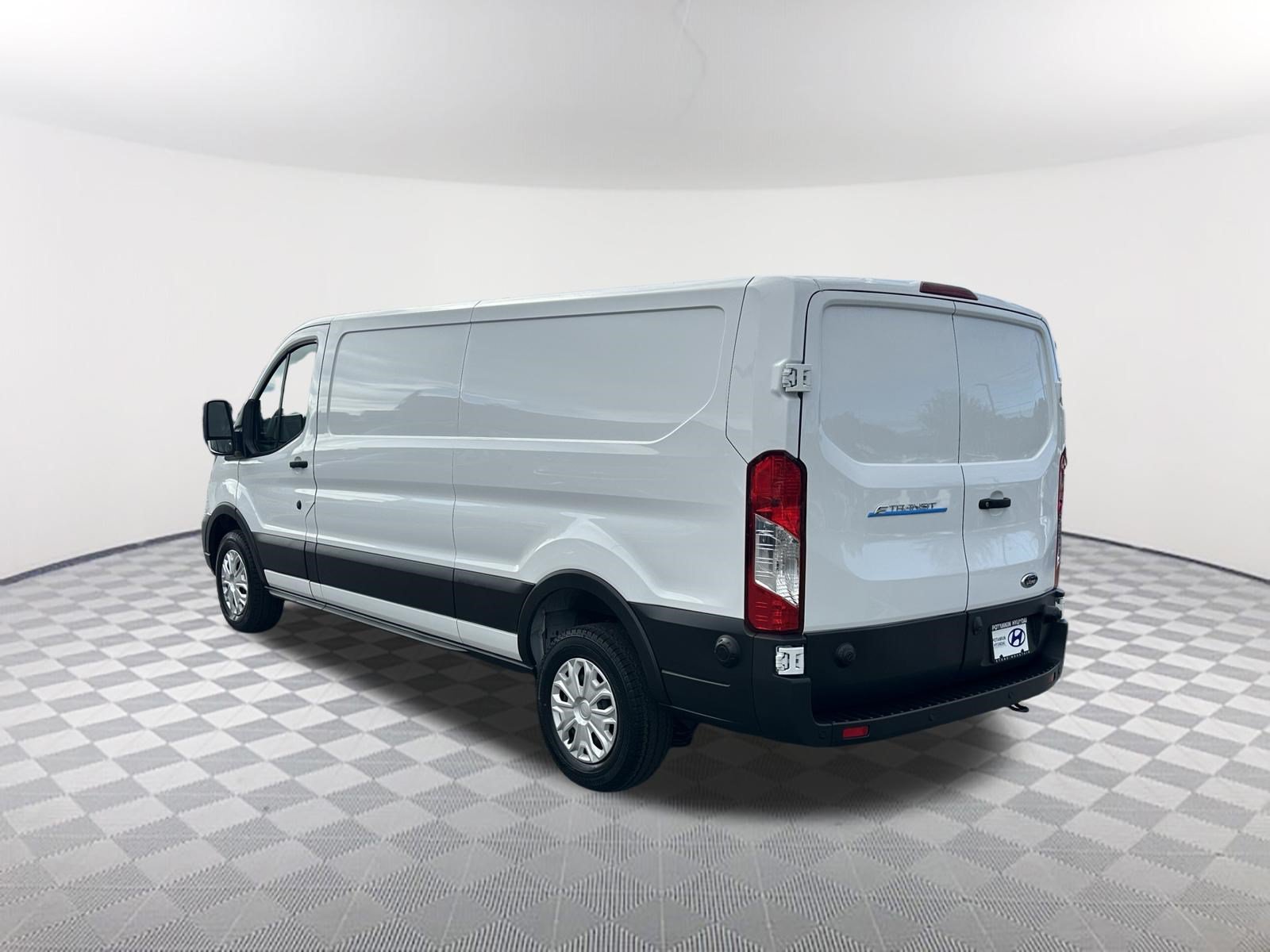 Used 2024 Ford E-Transit Low Roof RWD image 7