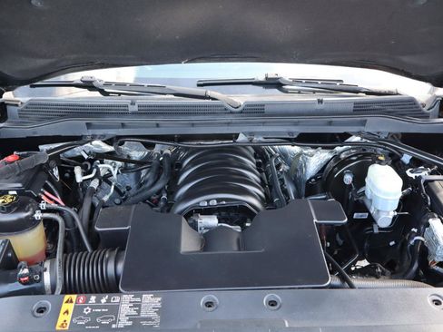 Used 2018 GMC Sierra 1500 SLT w/ All Terrain X Package AWD/4WD image 30