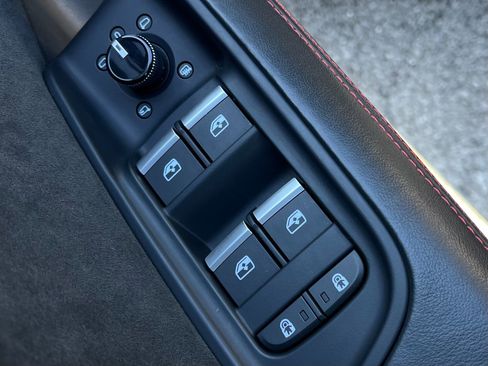 Used 2022 Audi RS Q8 4.0T quattro CARBON OPTIC PKG, image 33