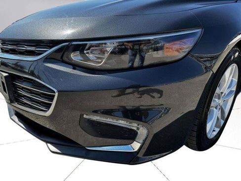 Used 2016 Chevrolet Malibu LT FWD image 13