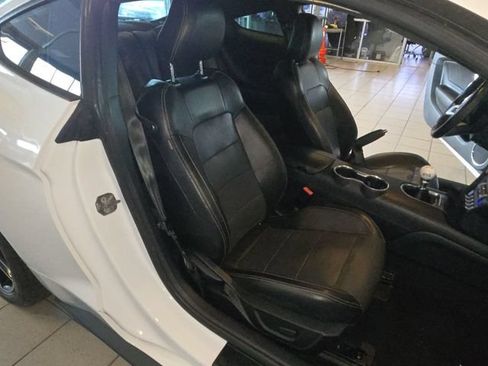 Used 2020 Ford Mustang Premium RWD image 22