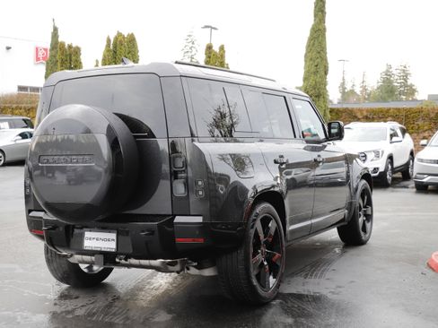 New 2026 Land Rover Defender 110 X-Dynamic SE image 8