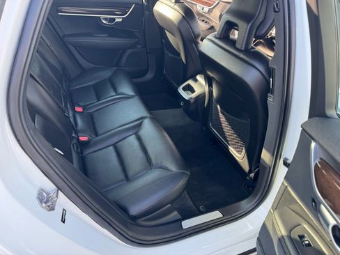 Used 2017 Volvo S90 T6 Momentum image 11