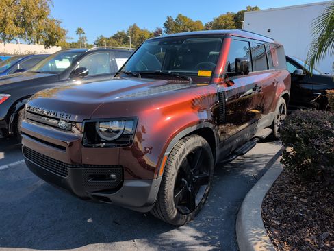 Used 2023 Land Rover Defender 130 First Edition image 3