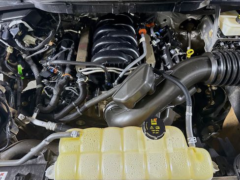 Used 2022 Ford F150 XLT AWD/4WD image 38