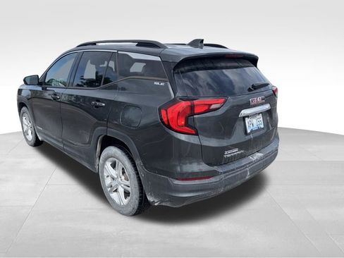 Used 2018 GMC Terrain SLE w/ Driver Convenience Package image 3