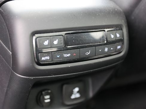 Certified 2024 Hyundai Palisade Limited AWD/4WD image 24