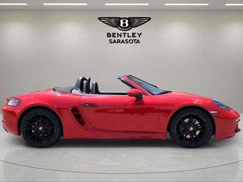 Used 2021 Porsche 718 Boxster RWD image 5
