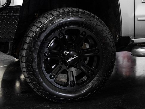 Used 2017 Chevrolet Silverado 2500 LT w/ LT Convenience Package image 51