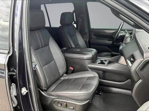 Used 2022 Chevrolet Tahoe RST w/ Sport Performance Package AWD/4WD image 30