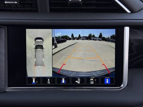Used 2022 GMC Yukon Denali RWD image 18