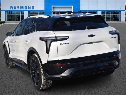 Certified 2025 Chevrolet Blazer EV SS w/ LPO, All-Weather Mat Package image 5