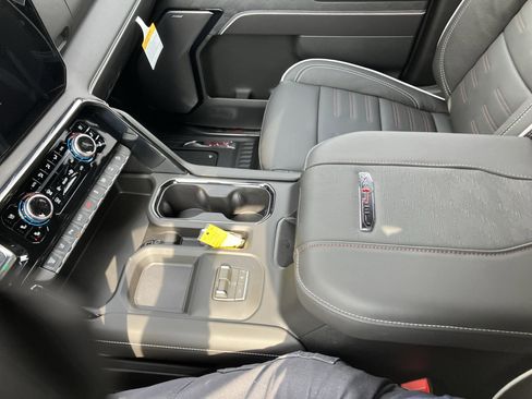 New 2026 GMC Sierra 2500 AT4X image 28