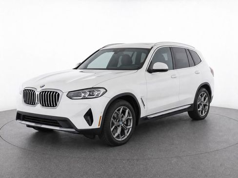 Used 2024 BMW X3 sDrive30i w/ Premium Package w/ZPA RWD image 7