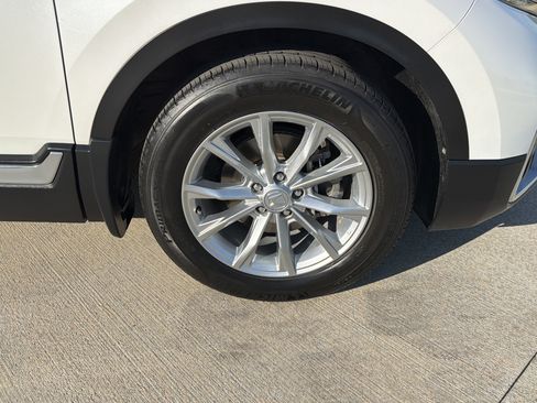 Used 2020 Honda CR-V Touring image 13