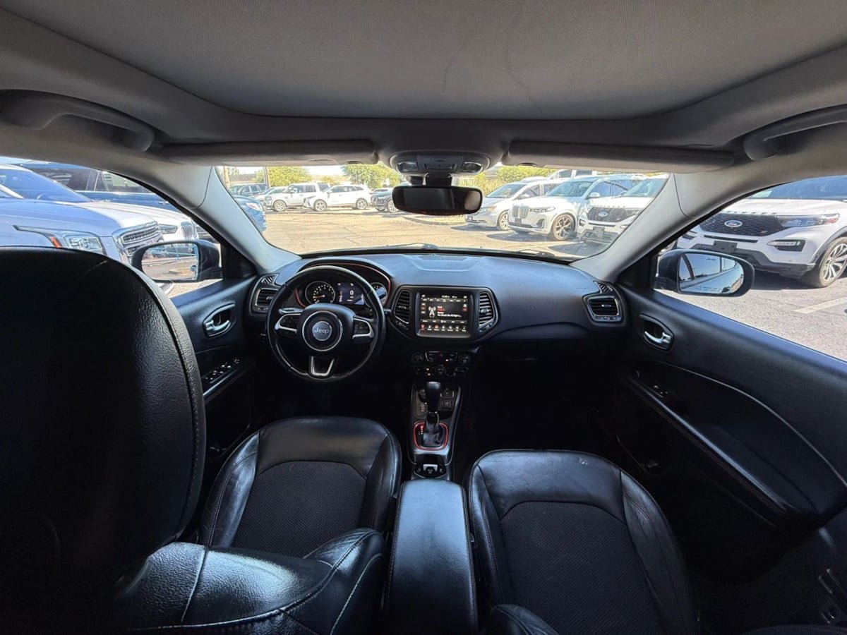 Used 2017 Jeep Compass Trailhawk AWD/4WD image 43