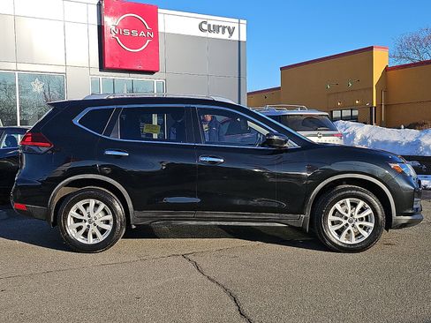 Used 2020 Nissan Rogue SV image 7