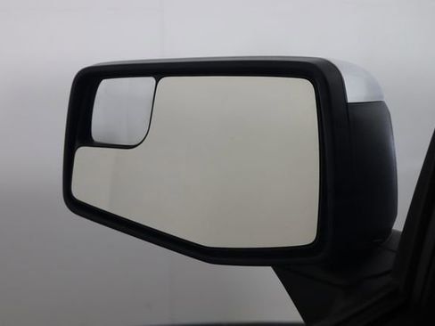 Used 2022 Chevrolet Silverado 1500 LT AWD/4WD image 35