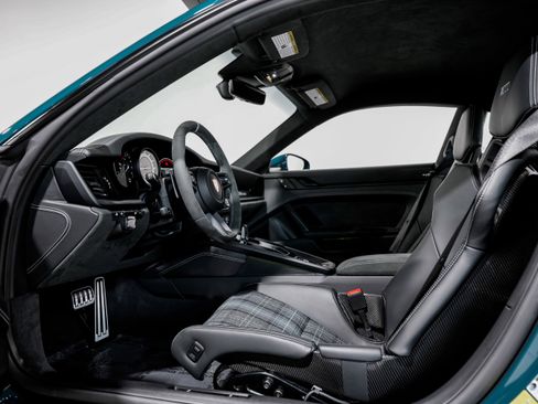 Used 2024 Porsche 911 Dakar image 23