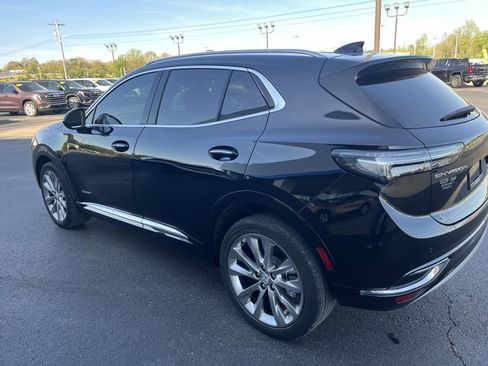 Used 2022 Buick Envision Avenir w/ Safety Package FWD image 6