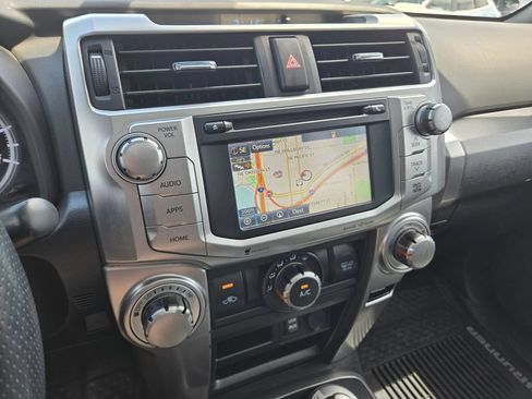 Used 2018 Toyota 4Runner SR5 Premium AWD/4WD image 30