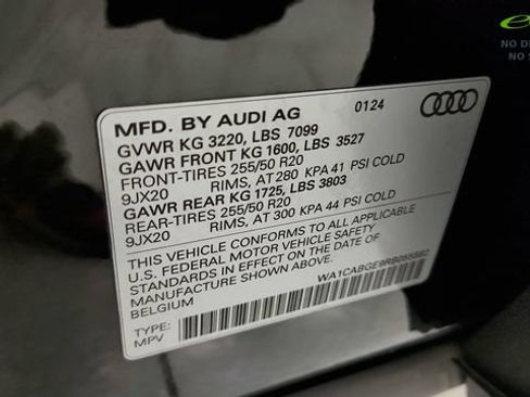Used 2024 Audi Q8 e-tron Premium Plus w/ Premium Plus Package AWD/4WD image 80