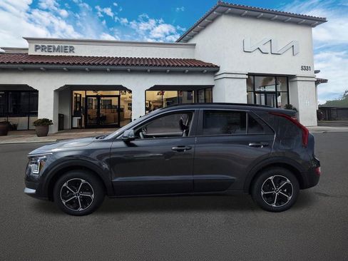 New 2026 Kia Niro EX FWD image 5