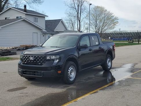 New 2026 Ford Maverick XL w/ Equipment Group 101A AWD/4WD image 2