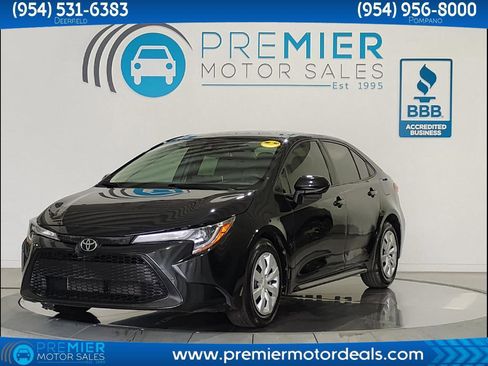 Used 2020 Toyota Corolla LE image 1