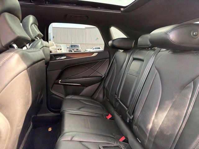 Used 2017 Lincoln MKC Reserve w/ Lincoln MKC Climate Package AWD/4WD image 25