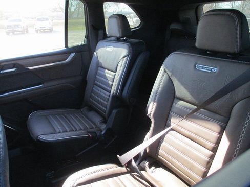 New 2026 GMC Acadia Denali Ultimate image 15