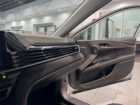 Used 2025 Toyota Camry LE FWD image 24