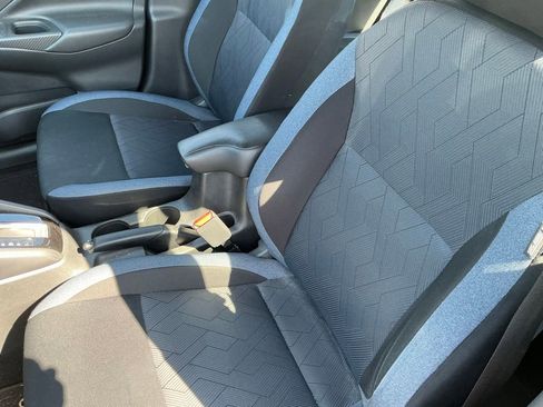 Used 2023 Nissan Versa SV w/ Trunk Package FWD image 4