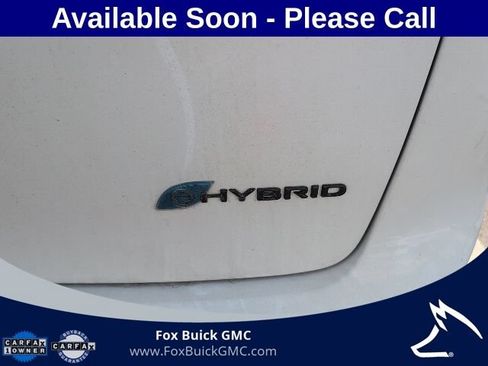 Used 2022 Chrysler Pacifica Limited w/ Uconnect Theater Family Group FWD image 5