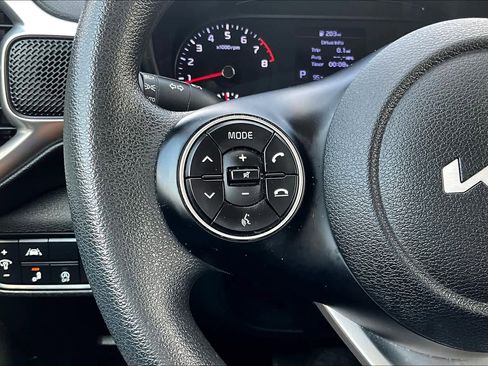 Used 2022 Kia Soul LX w/ Technology Package FWD image 22