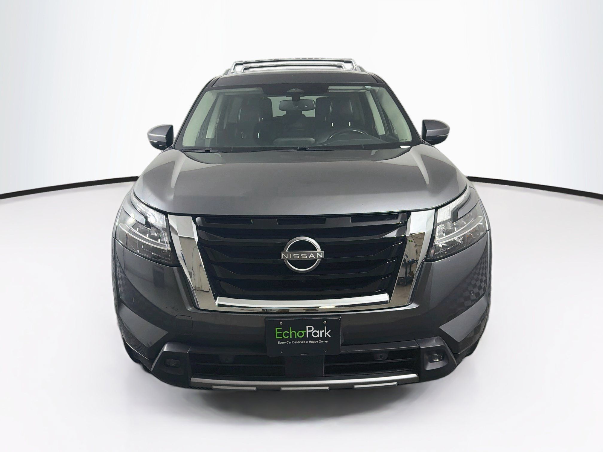 Used 2022 Nissan Pathfinder SL FWD image 2