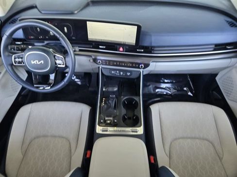 Used 2025 Kia Carnival SX FWD image 26