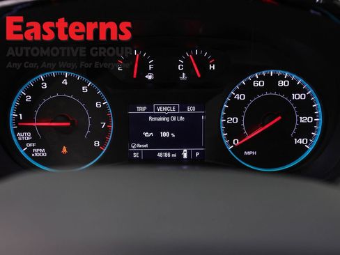 Used 2023 Chevrolet Traverse LS FWD image 17