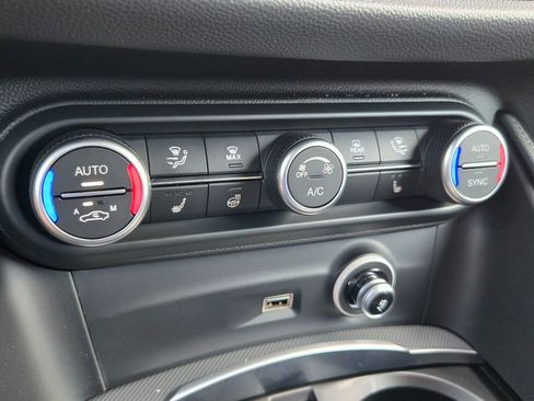 New 2026 Alfa Romeo Stelvio Sprint w/ Convenience Package image 9