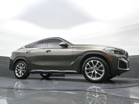 Used 2023 BMW X6 xDrive40i w/ Premium Package AWD/4WD image 21