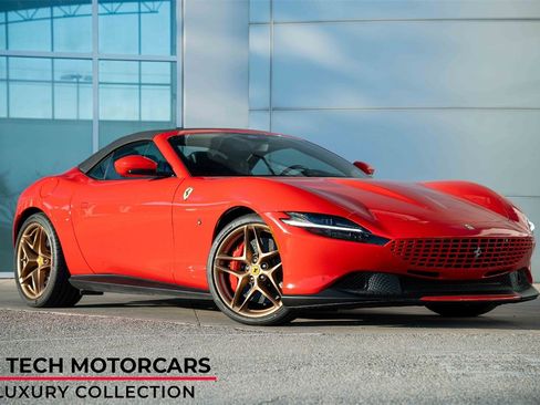 Used 2024 Ferrari Roma Spider image 1