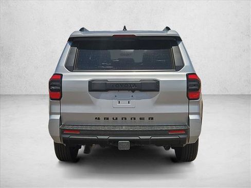 Used 2025 Toyota 4Runner SR5 AWD/4WD image 7