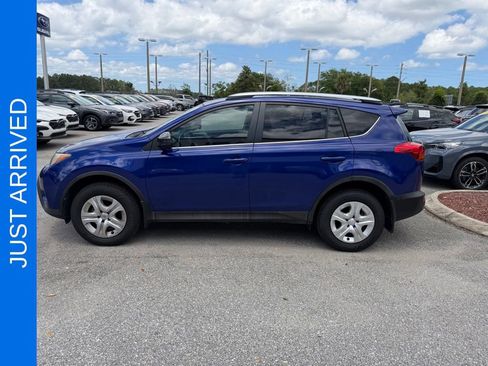 Used 2015 Toyota RAV4 LE FWD image 10