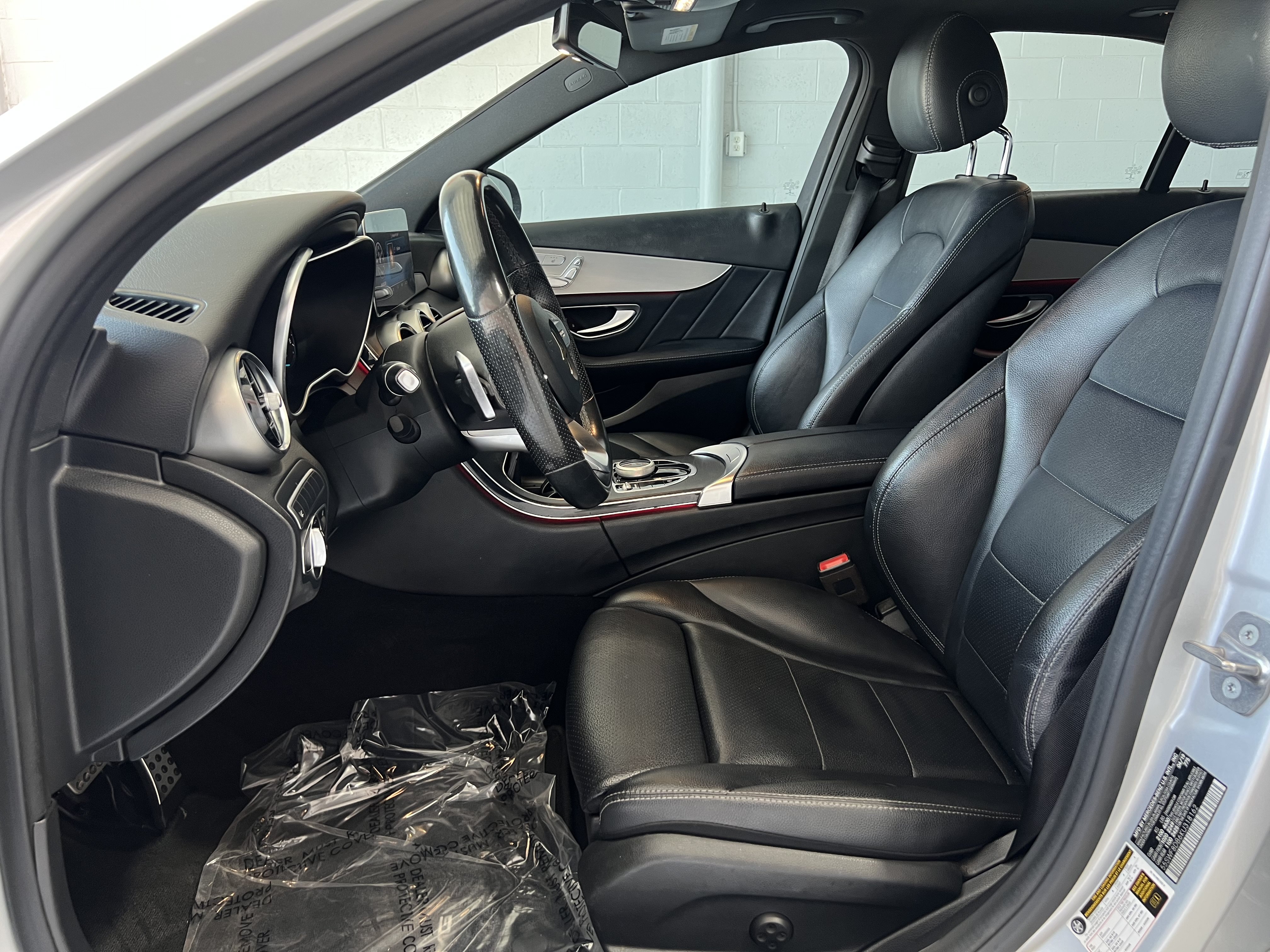 Used 2019 Mercedes-Benz C 300 Sedan image 10