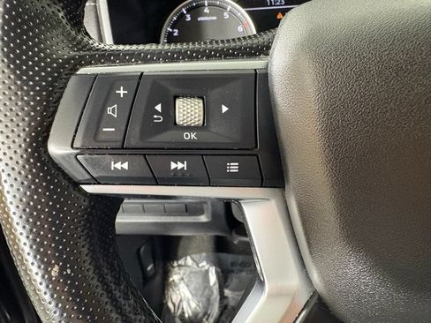 Used 2024 Mitsubishi Outlander SE FWD image 23