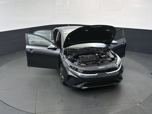 Used 2024 Kia Forte LXS FWD image 17