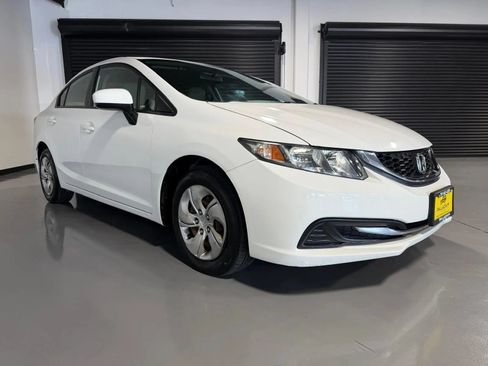 Used 2014 Honda Civic LX image 3