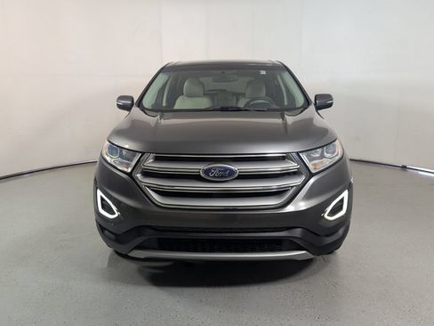 Used 2018 Ford Edge Titanium FWD image 2
